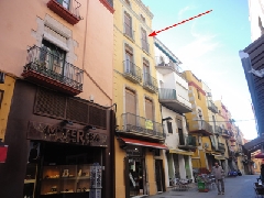 REF. PO-1013 / BUILDING IN OLD TOWN / APARTMENT THIRD FLOOR / TWO ROOMS / PALAMOS.